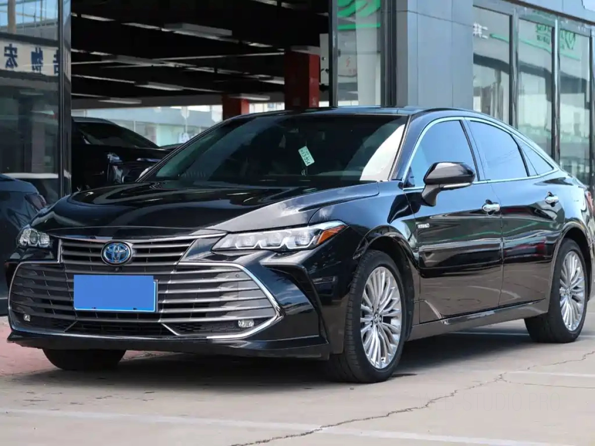 TOYOTA AVALON  2020