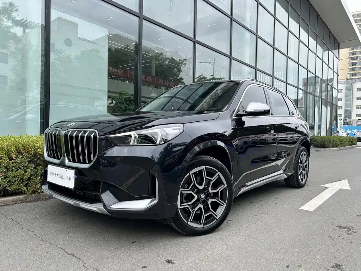BMW X1  2024