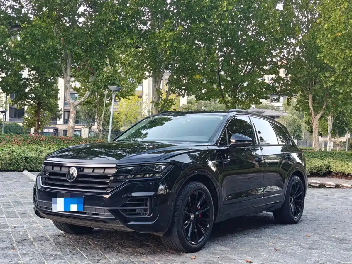 VOLKSWAGEN TOUAREG