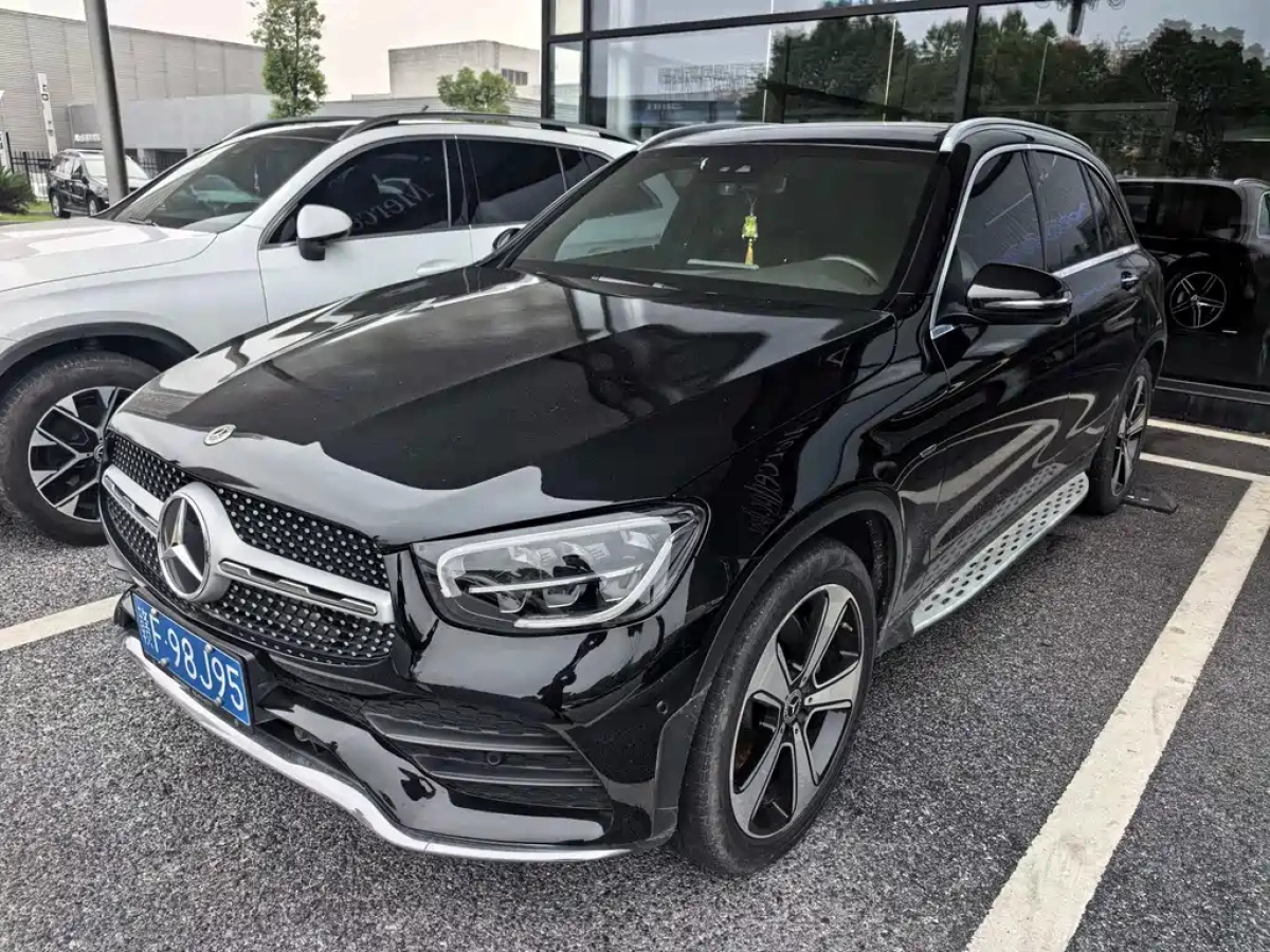 MERCEDES BENZ GLC