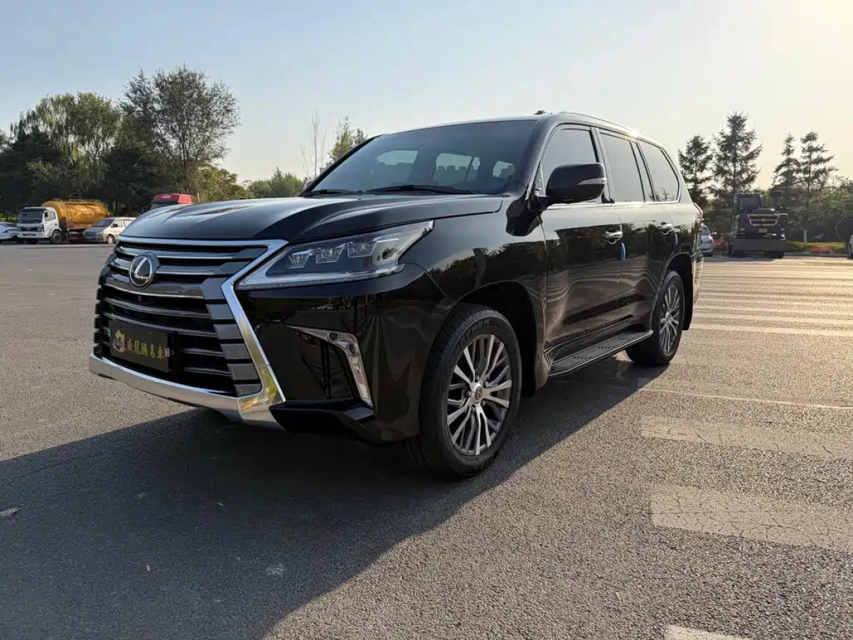 LEXUS LX