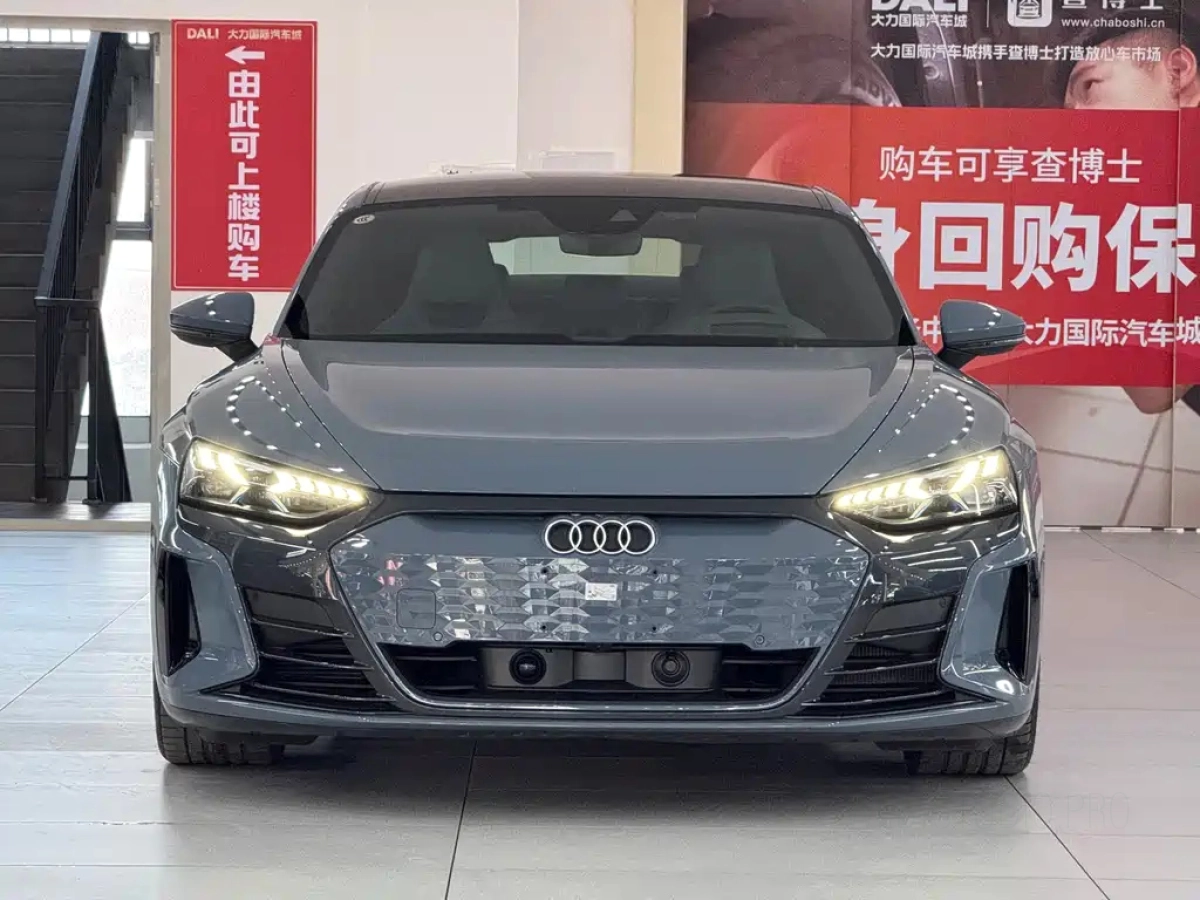 AUDI E-TRON GT