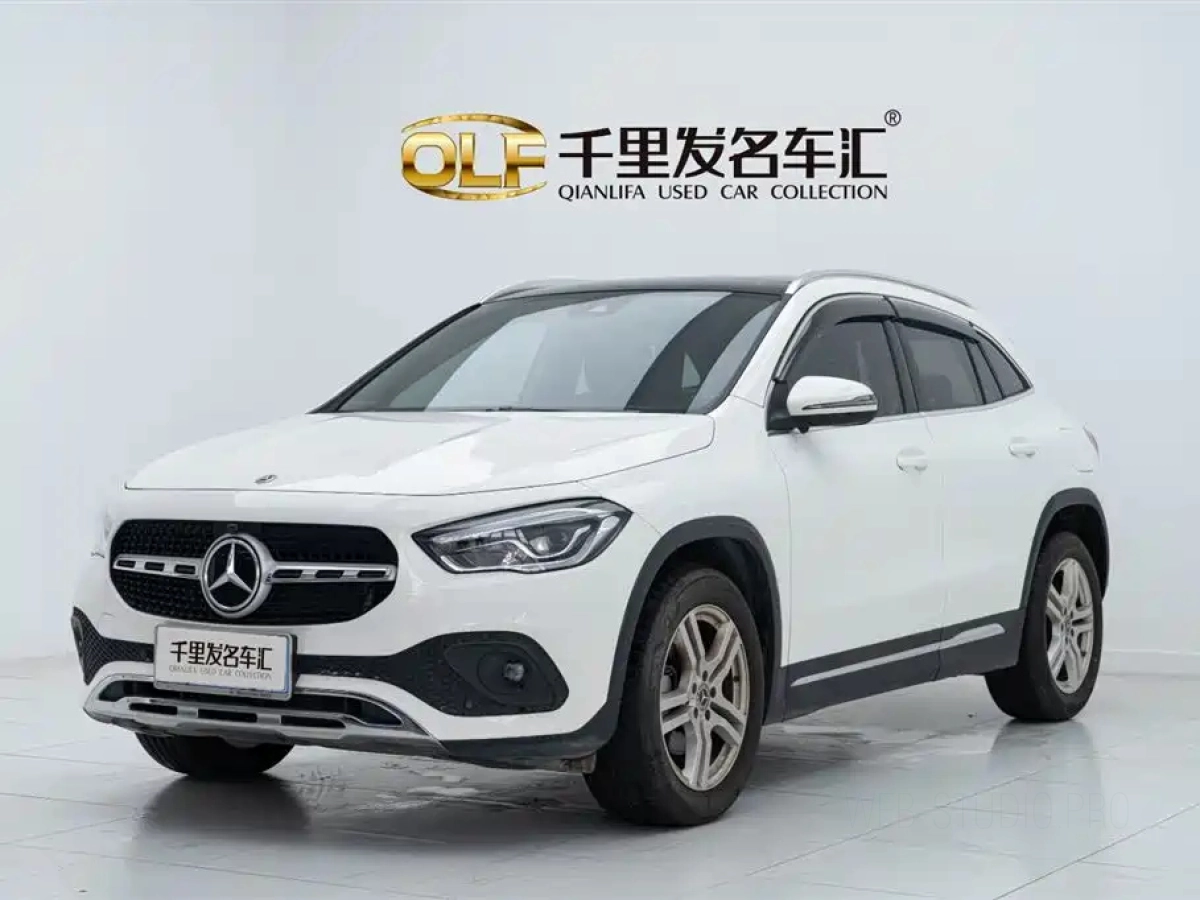 MERCEDES BENZ GLA  2023