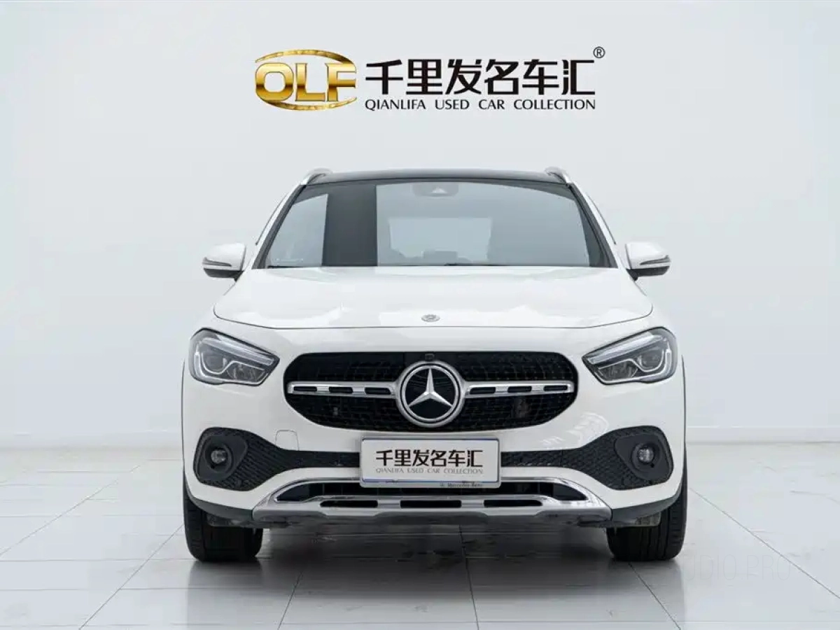 MERCEDES BENZ GLA