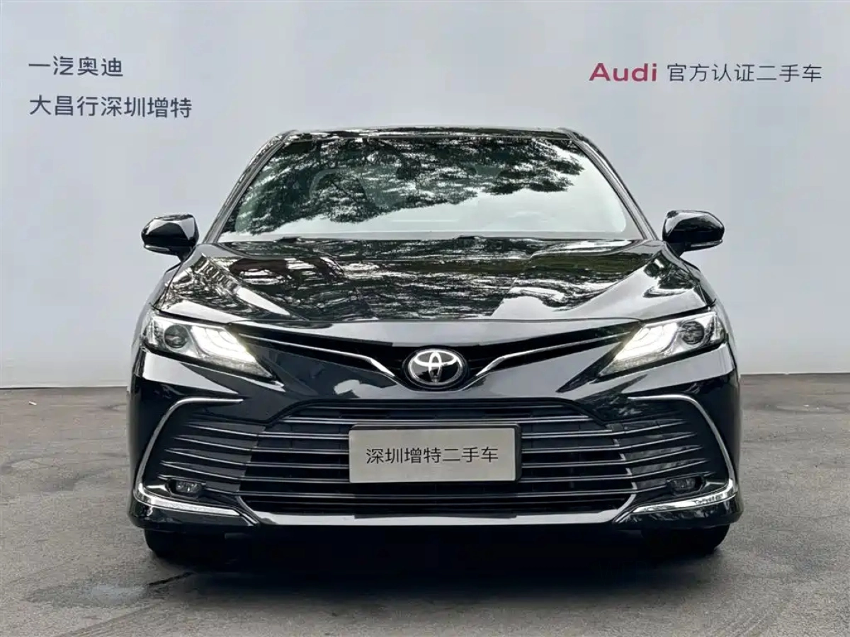 TOYOTA CAMRY