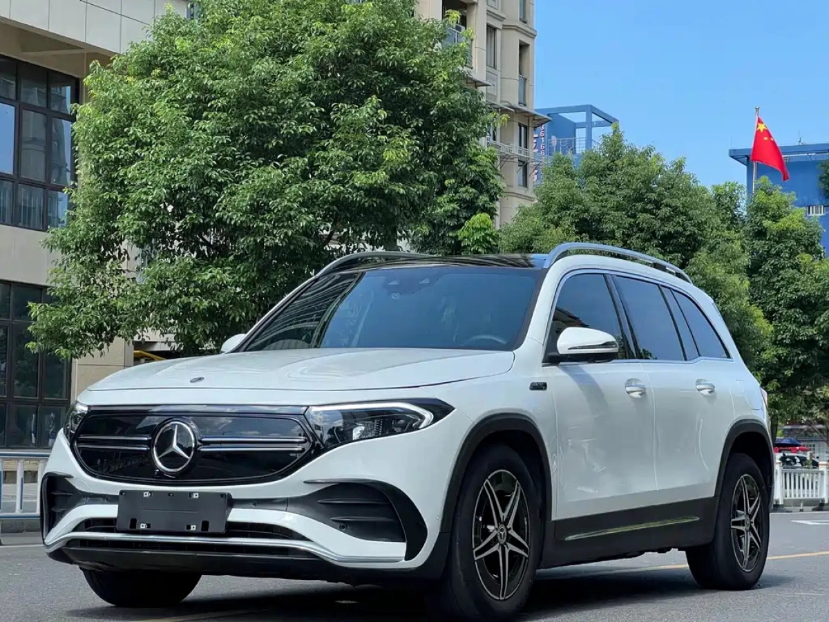 MERCEDES BENZ EQB  2022