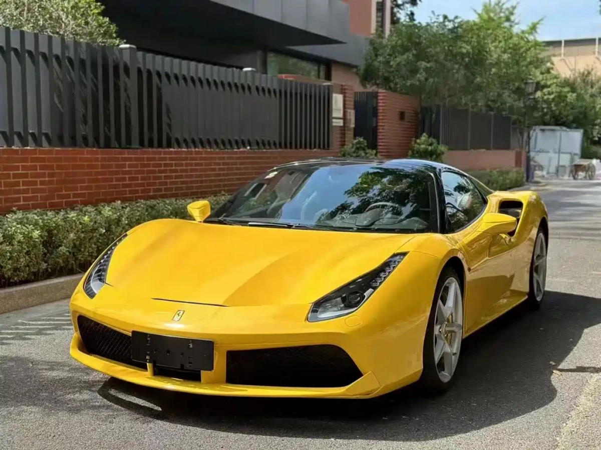 FERRARI 488  2019