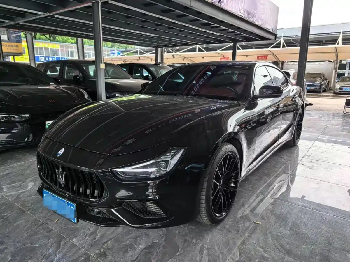 MASERATI GHIBLI