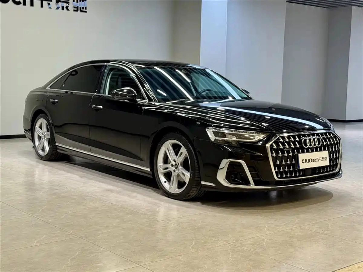 AUDI A8