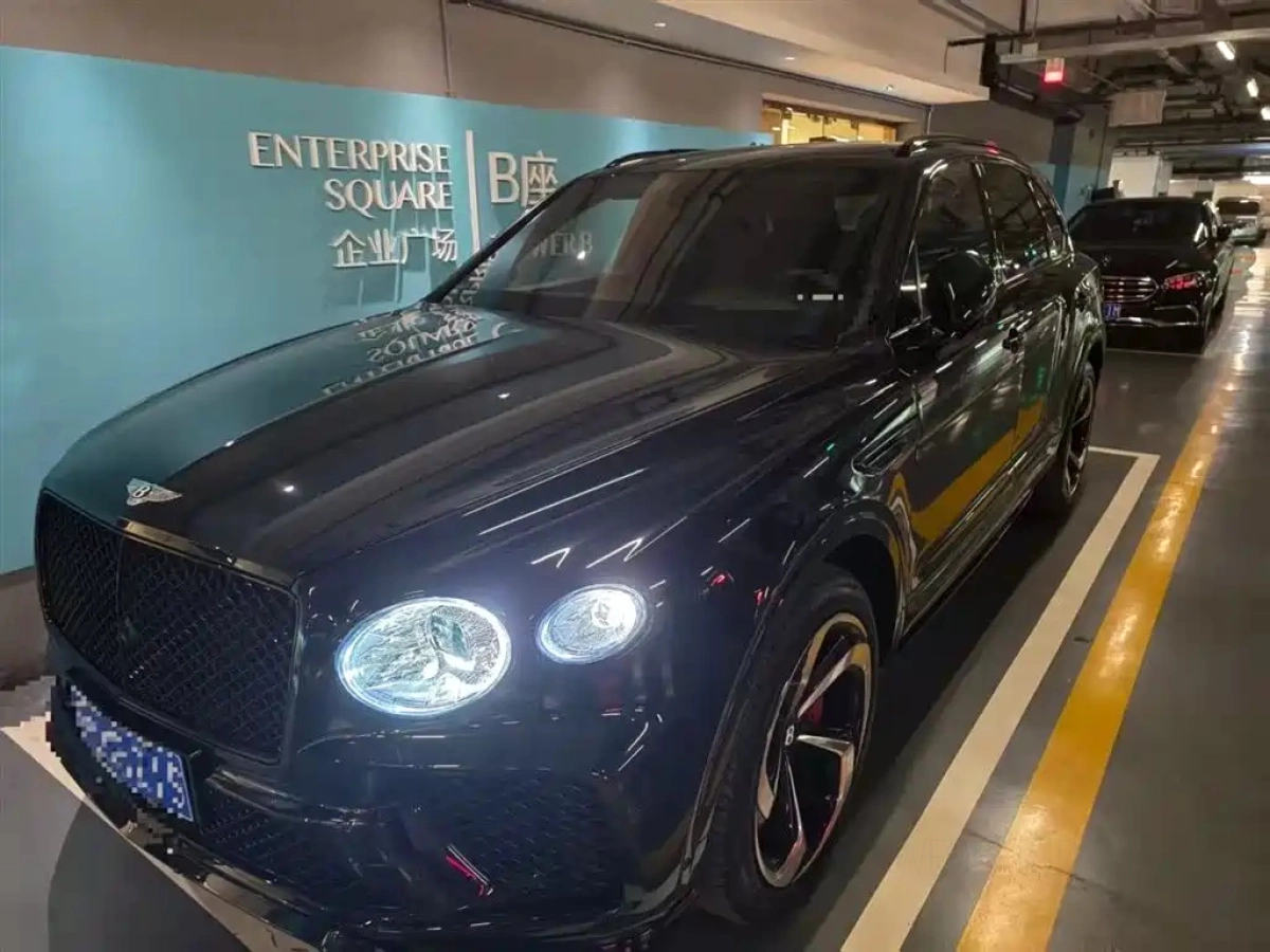 BENTLEY BENTAYGA  2022
