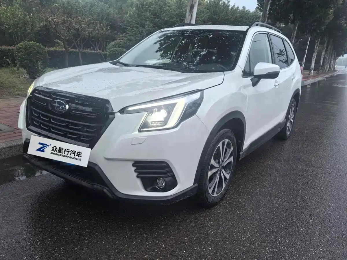 SUBARU FORESTER  2024