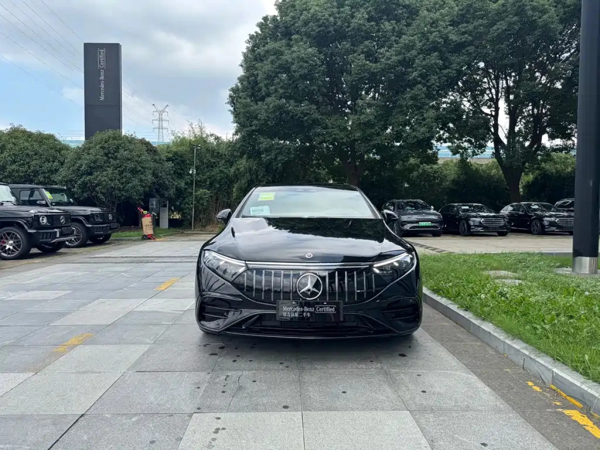 MERCEDES BENZ EQS AMG