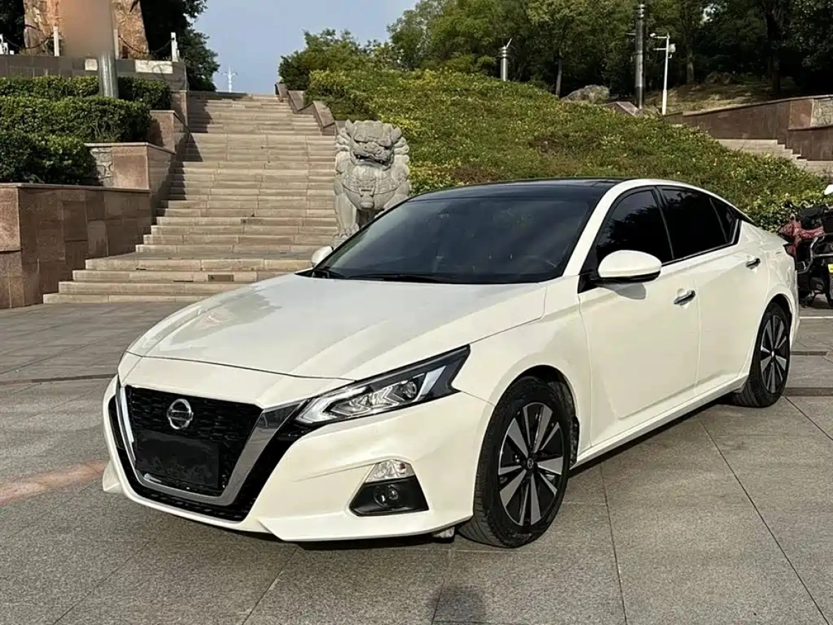 NISSAN TEANA
