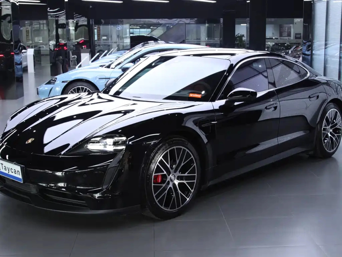 PORSCHE TAYCAN  2020