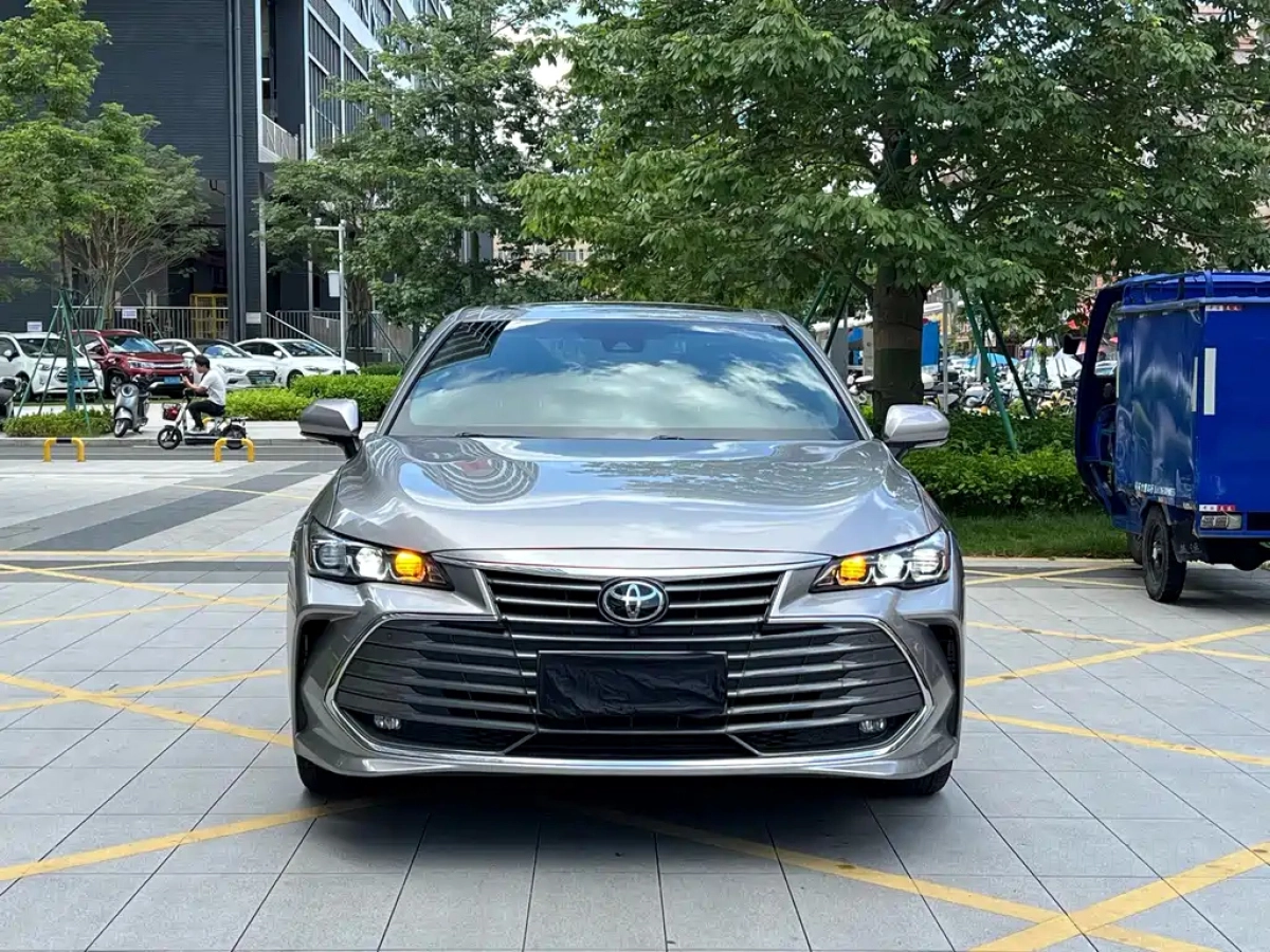 TOYOTA AVALON