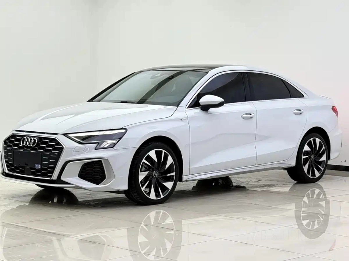 AUDI A3  2022