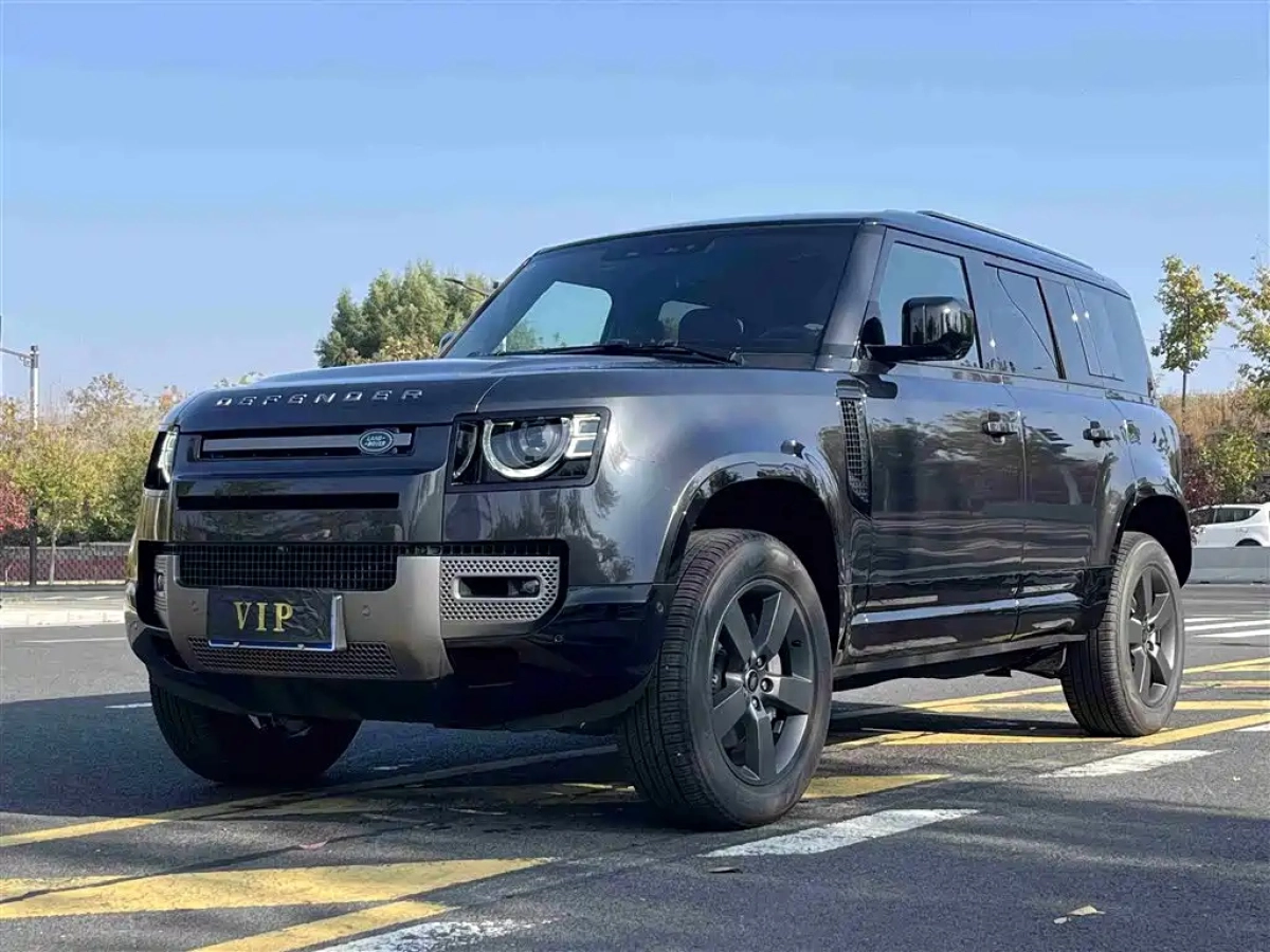 LAND ROVER DEFENDER
