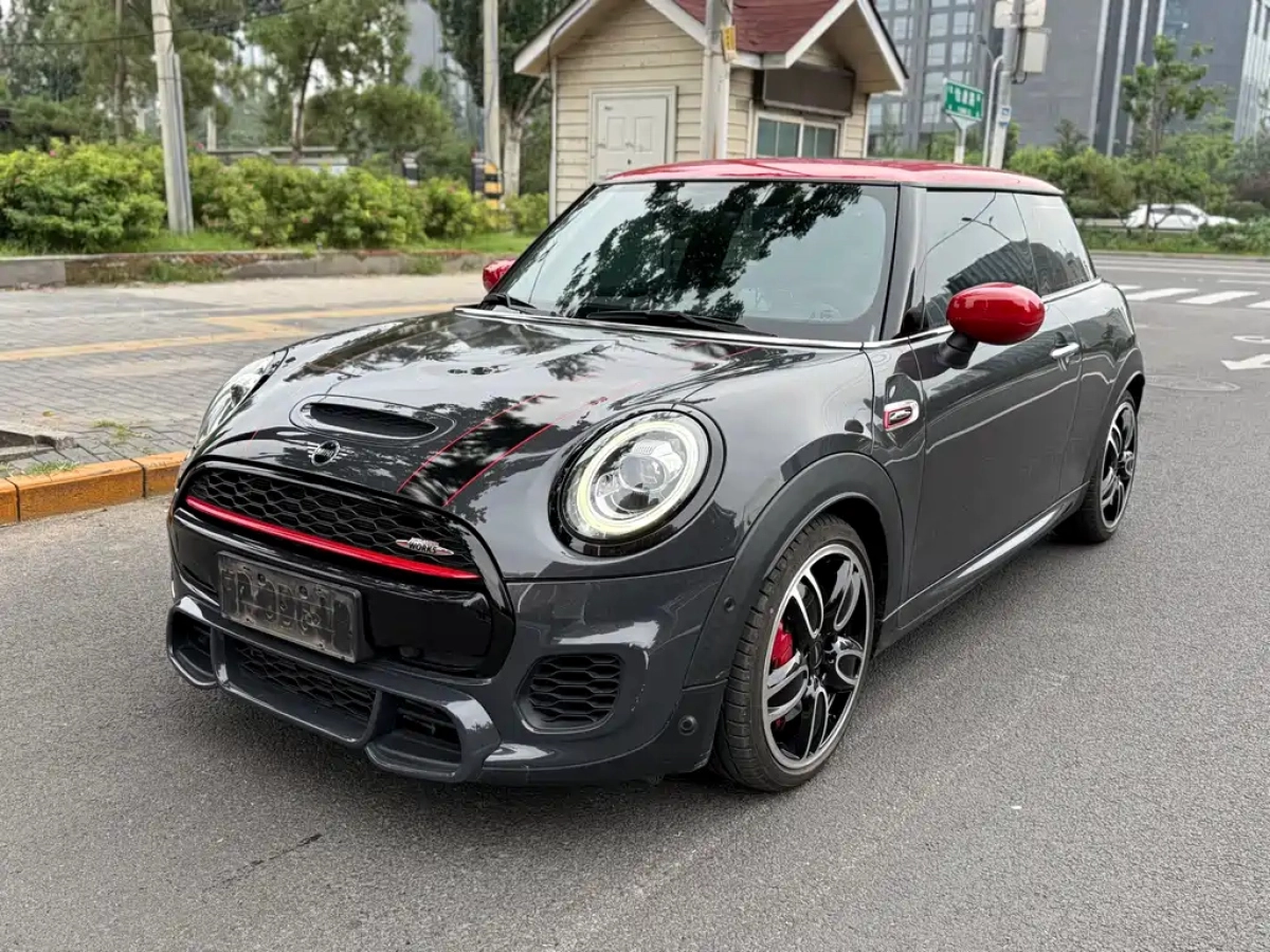 MINI JCW