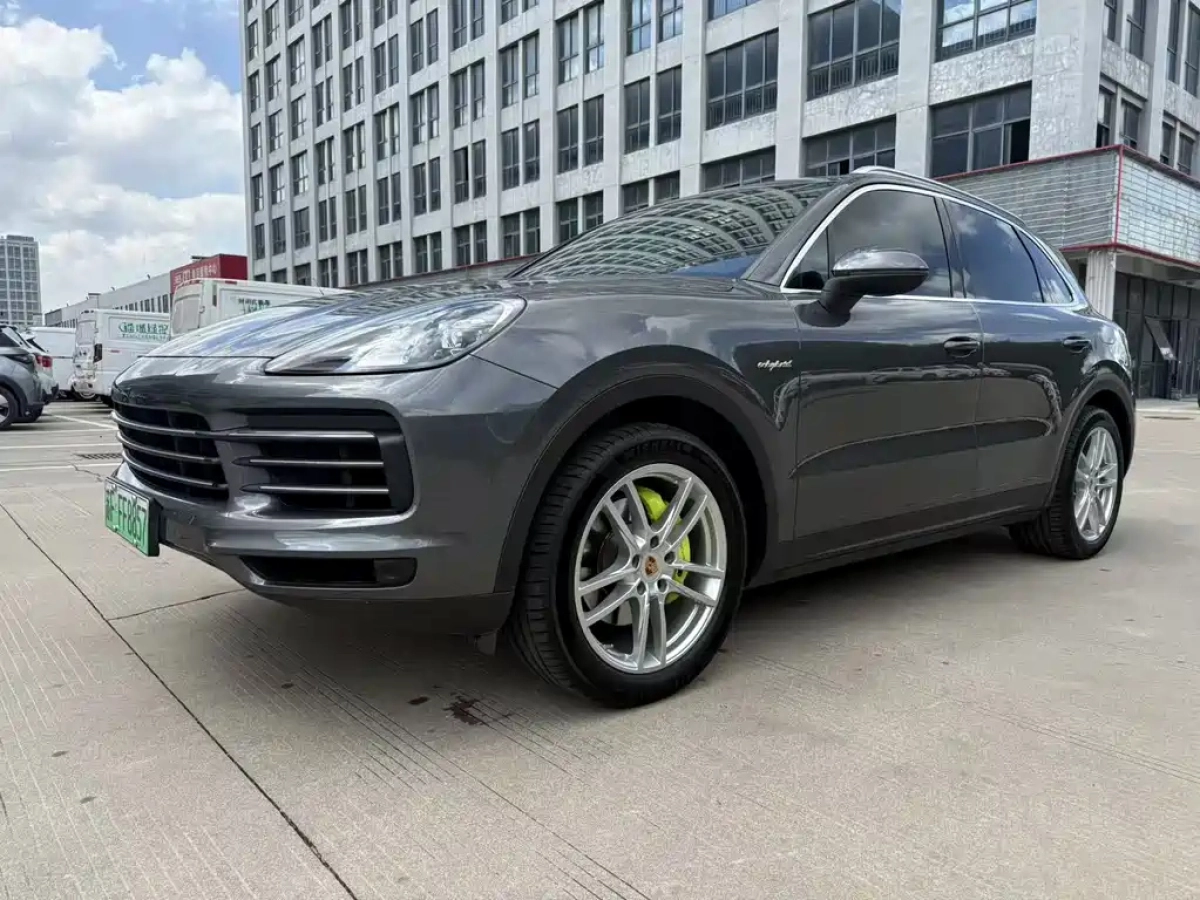 PORSCHE CAYENNE NEW ENERGY  2020