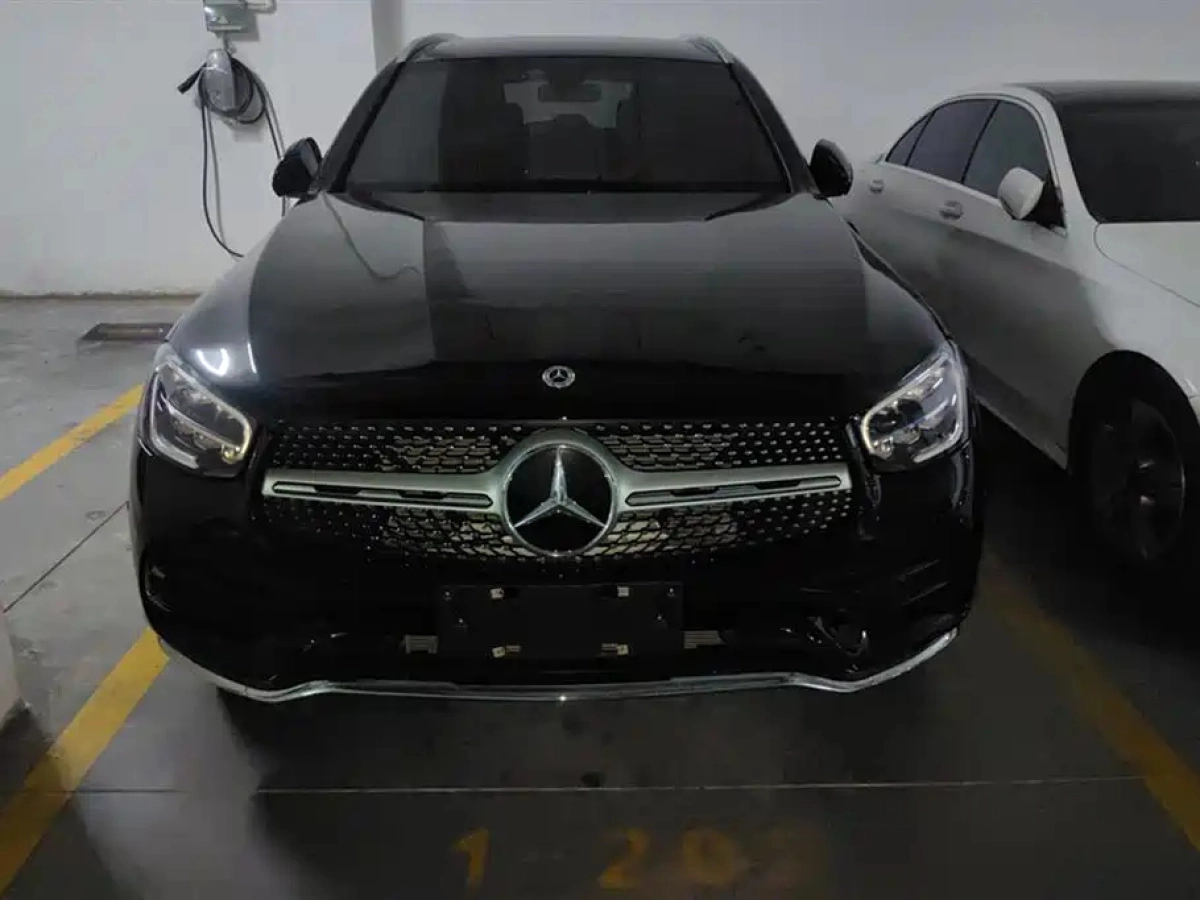 MERCEDES BENZ GLC  2023