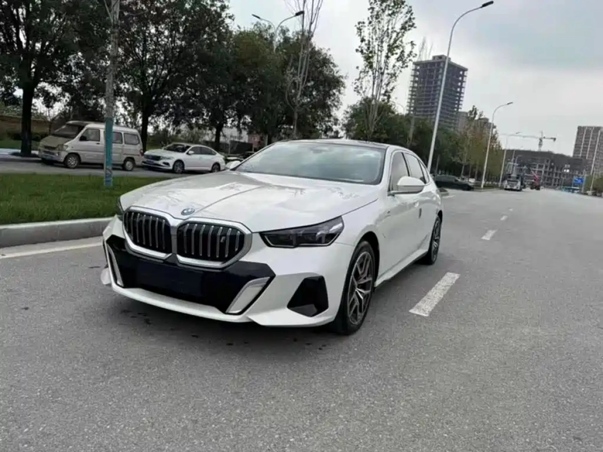 BMW I5