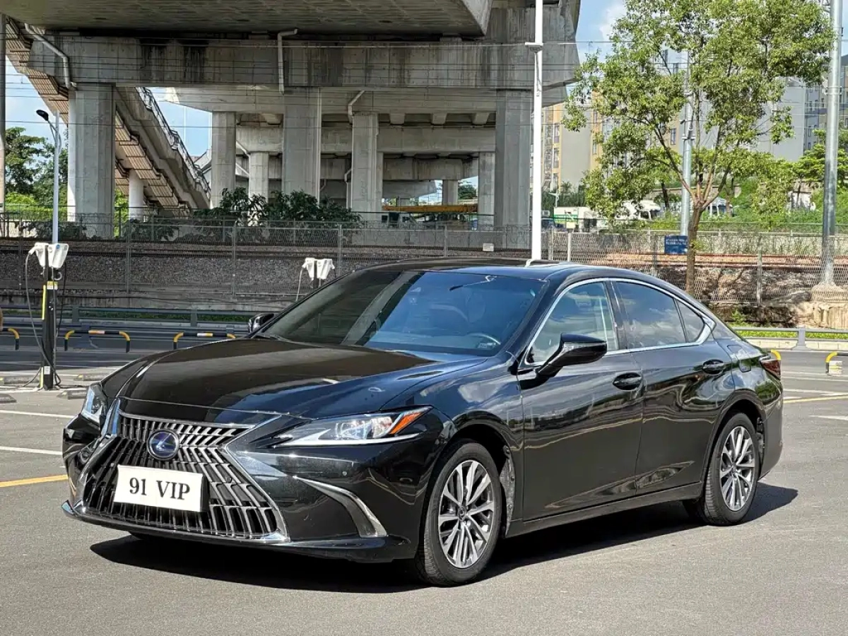 LEXUS ES  2023