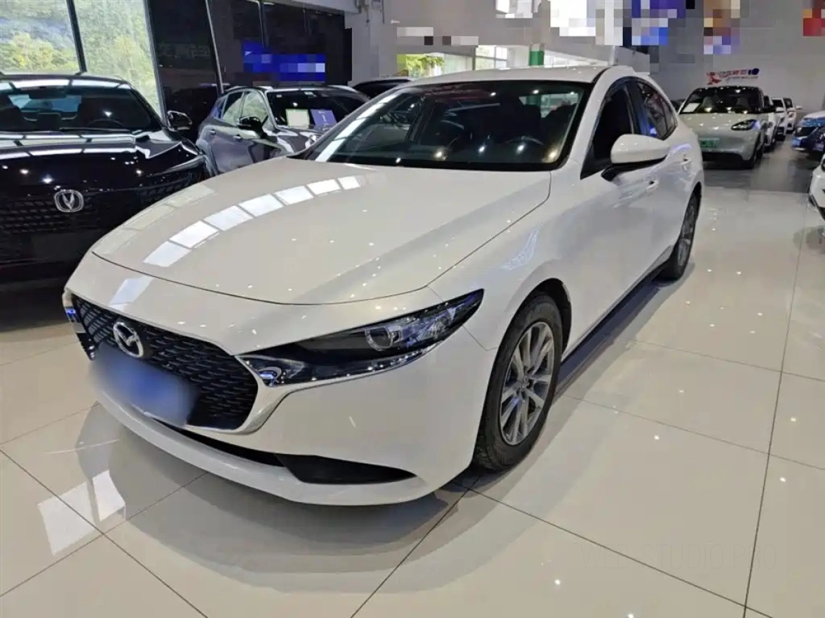 MAZDA 3 AXELA