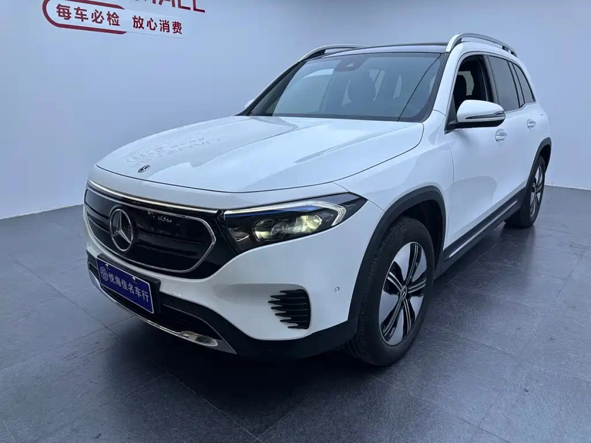 MERCEDES BENZ EQB  2024