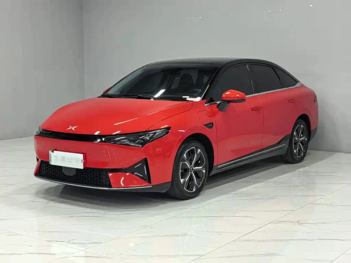 XPENG MOTORS P5  2022