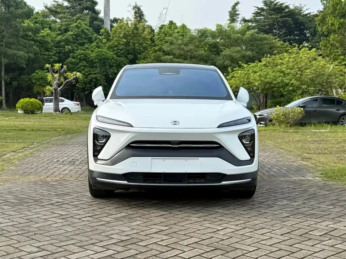 NIO EC6