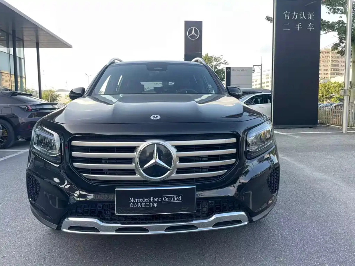 MERCEDES BENZ GLB