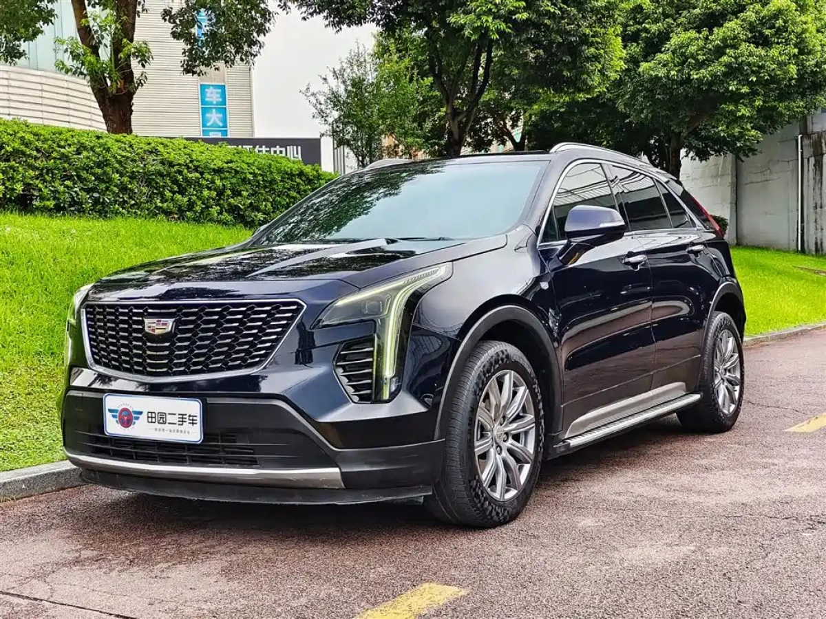 CADILLAC XT4  2021