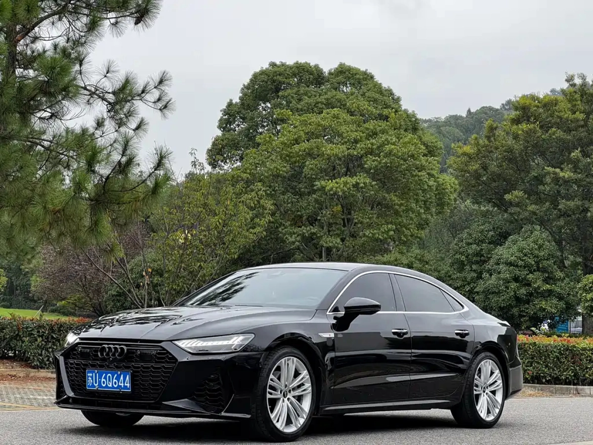 AUDI A7L  2025
