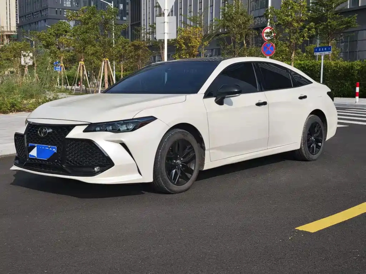 TOYOTA AVALON  2020