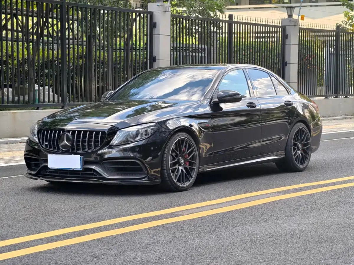 MERCEDES BENZ C-CLASS AMG  2020