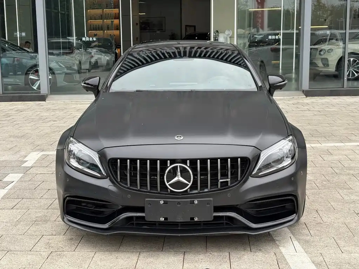 MERCEDES BENZ C-CLASS AMG