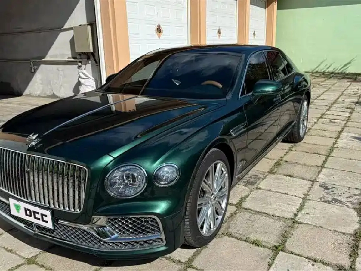 BENTLEY FLYING SPUR