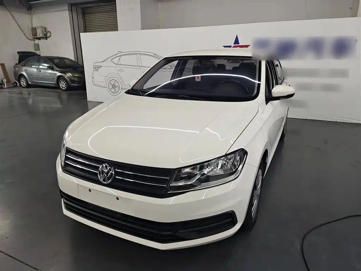 VOLKSWAGEN SANTANA  2021