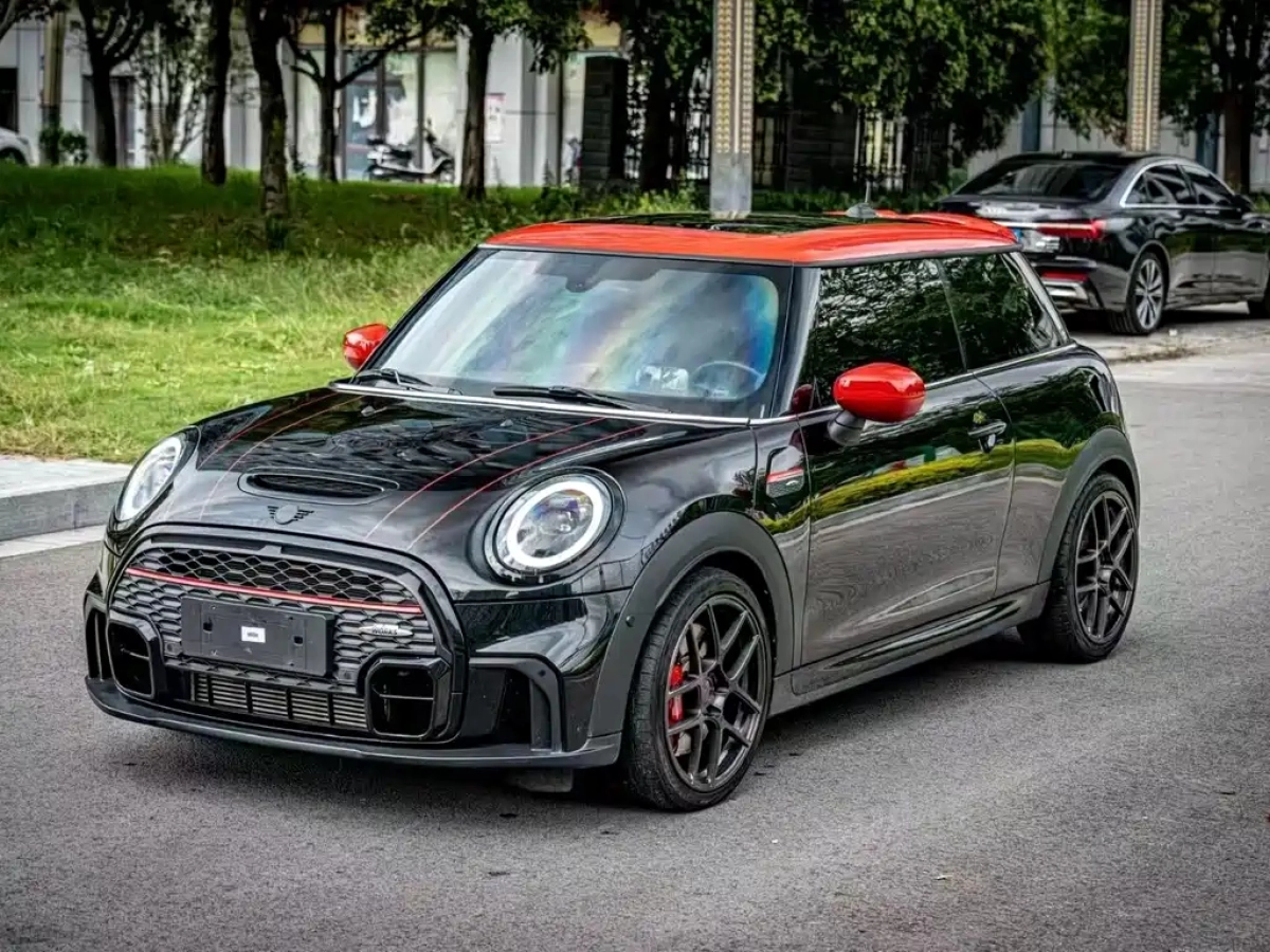 MINI JCW