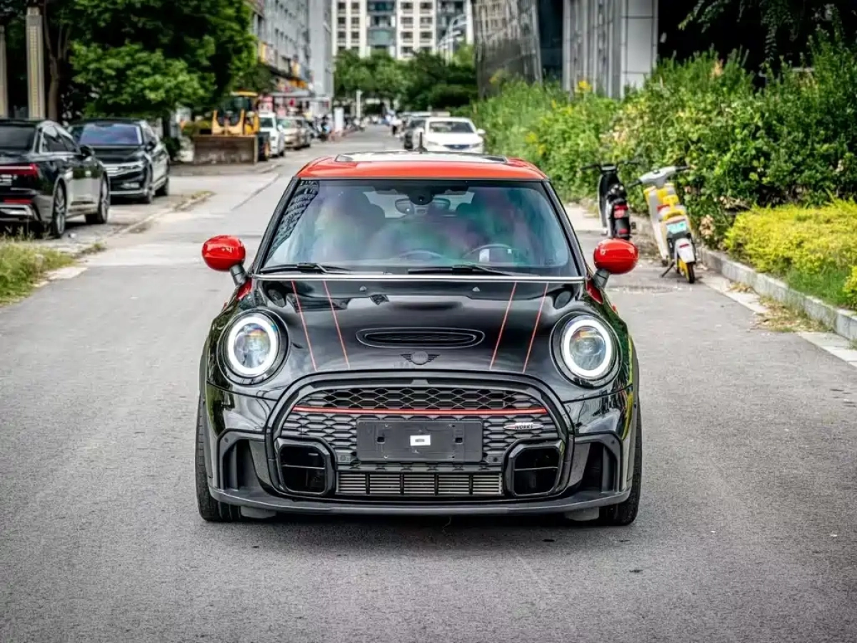 MINI JCW