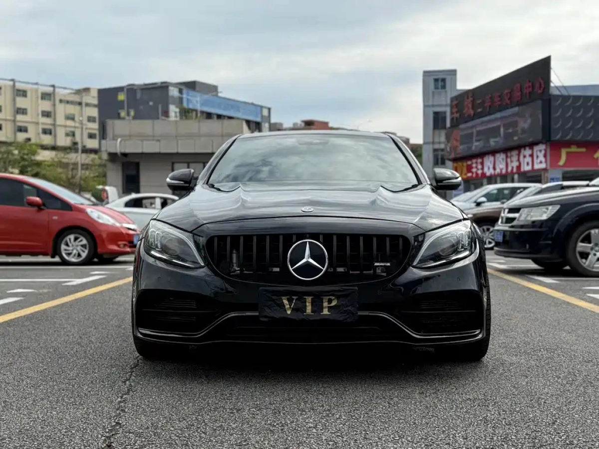 MERCEDES BENZ C-CLASS AMG