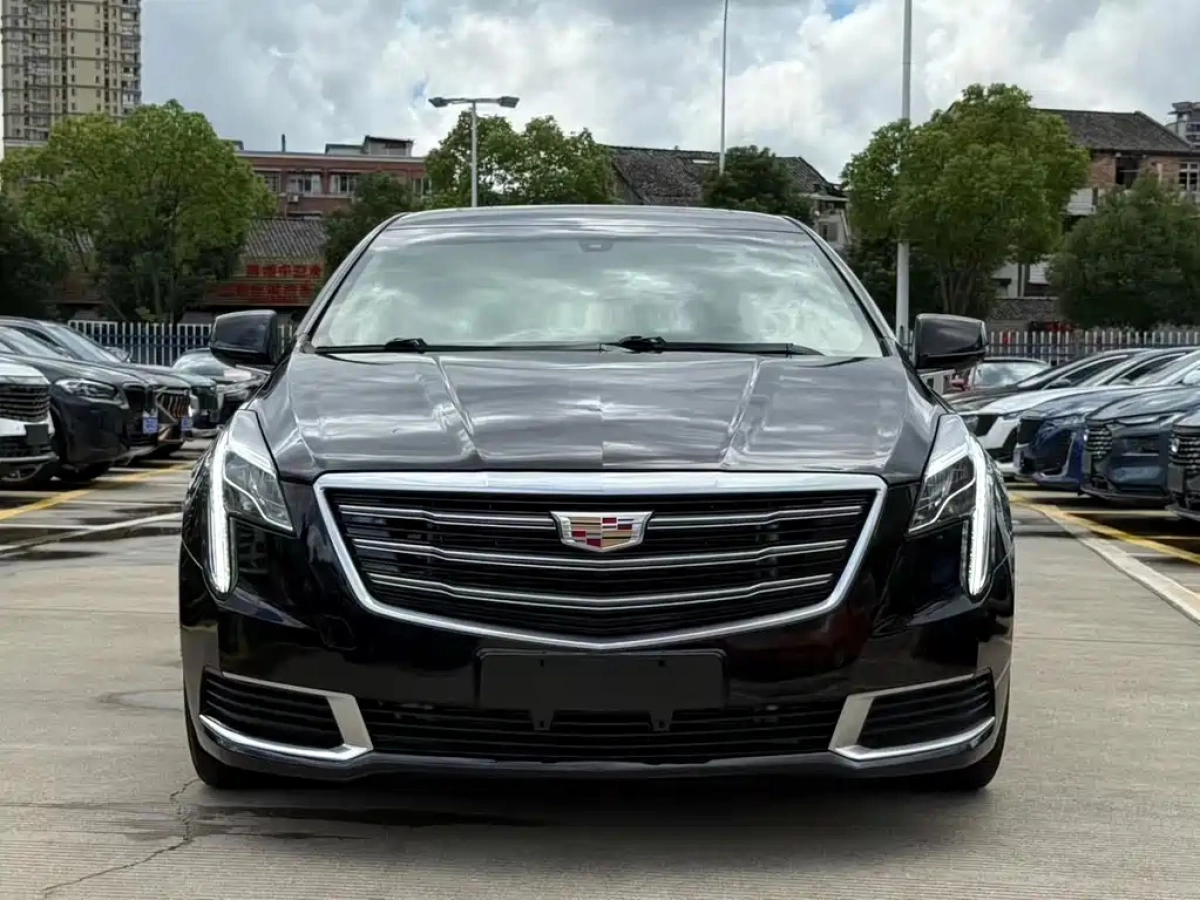 CADILLAC XTS