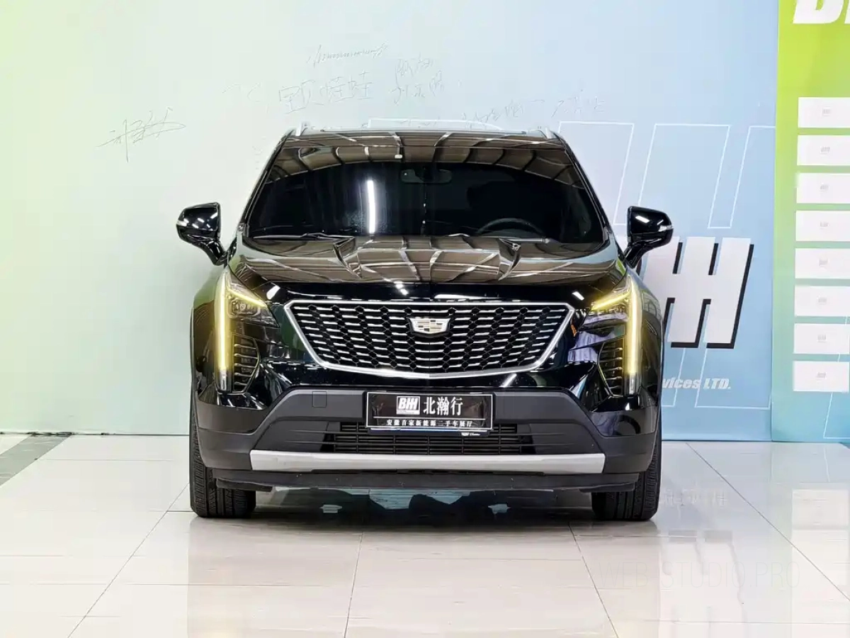 CADILLAC XT4