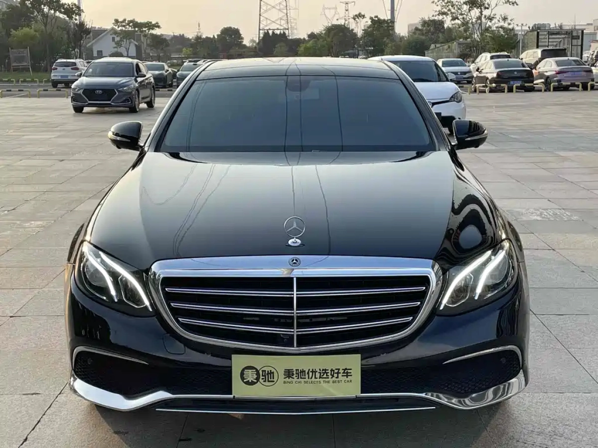 MERCEDES BENZ E-CLASS