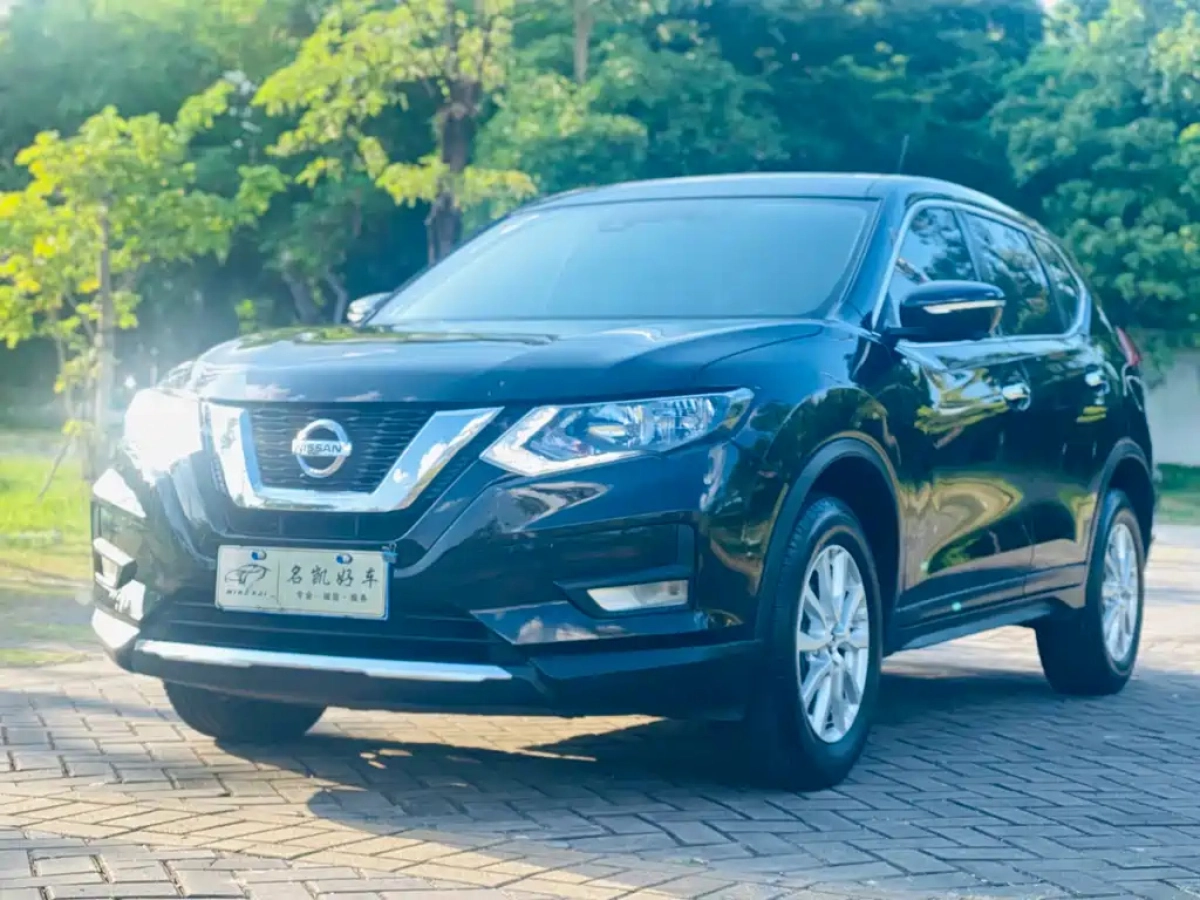 NISSAN X-TRAIL
