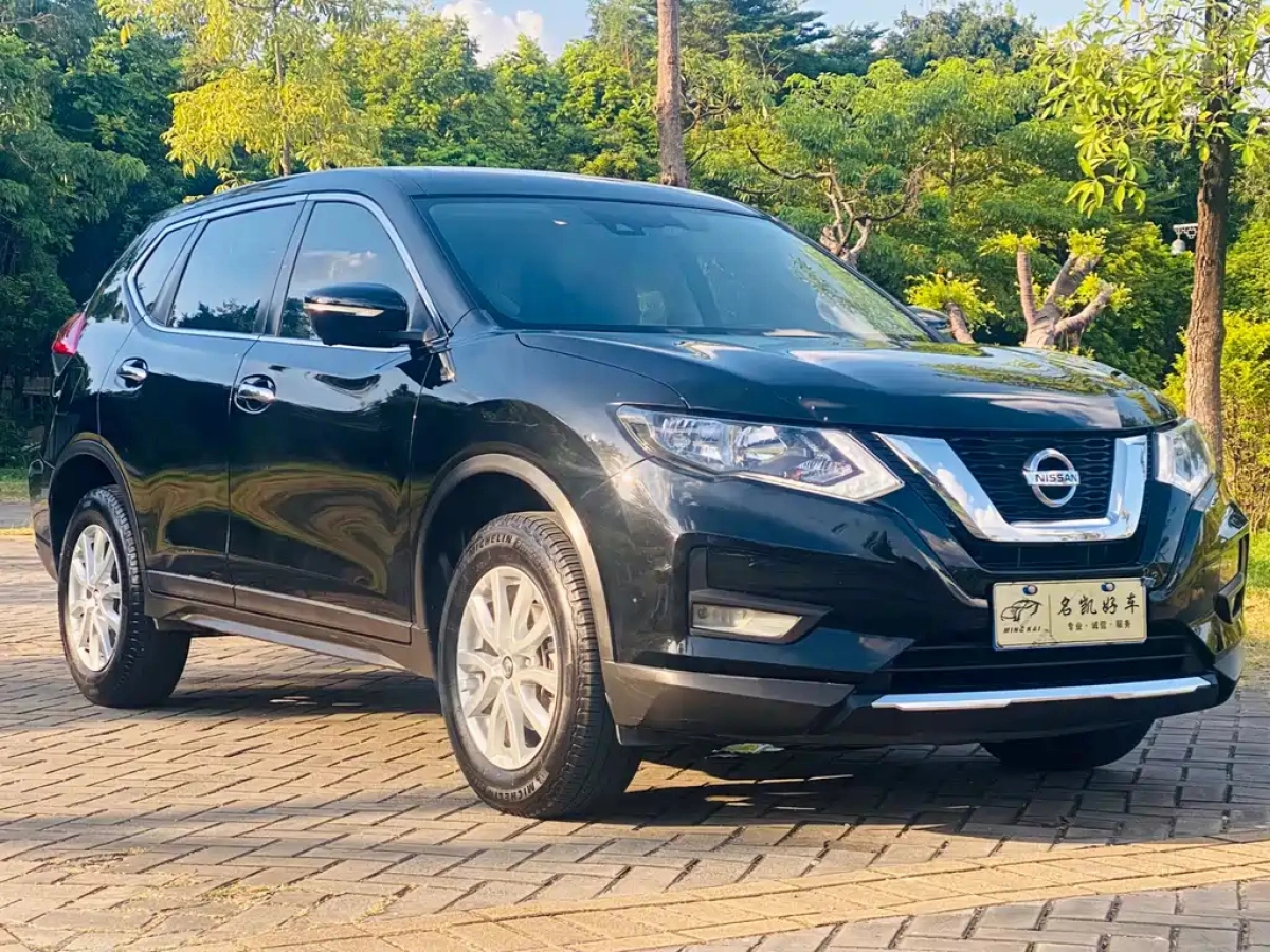 NISSAN X-TRAIL