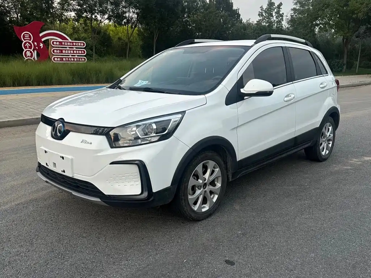 BAIC BJEV EC5
