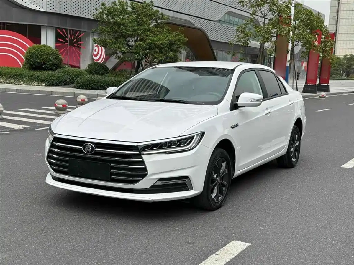 BYD QIN