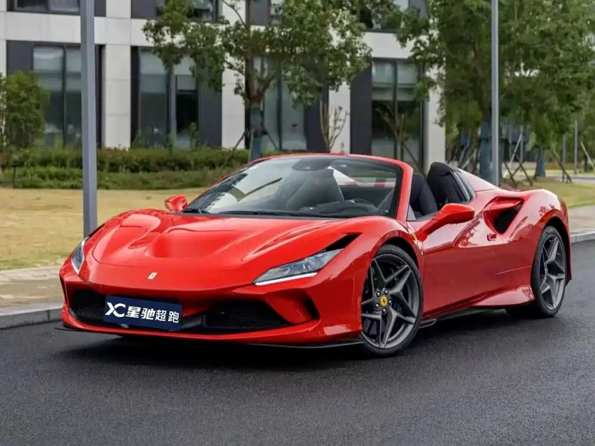 FERRARI F8