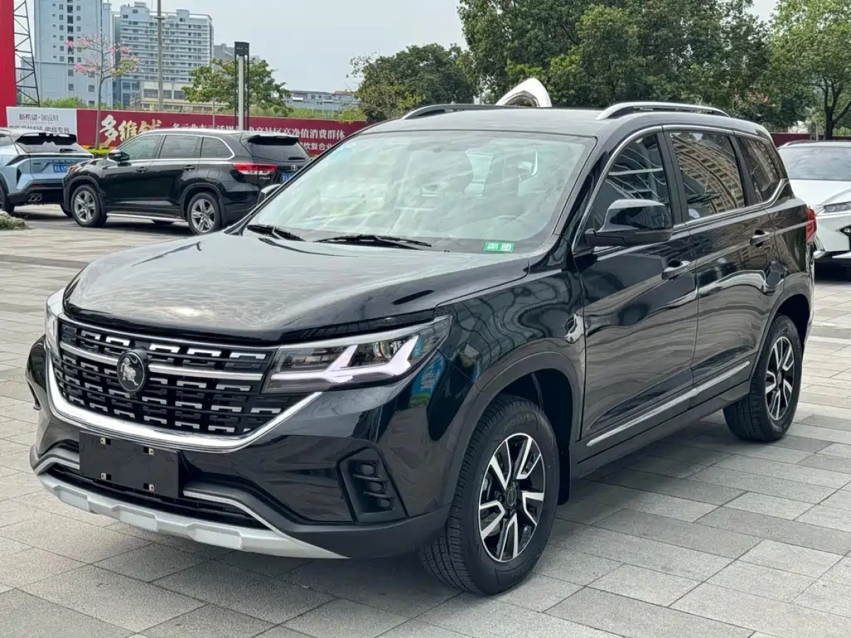 DONGFENG FORTHING T5